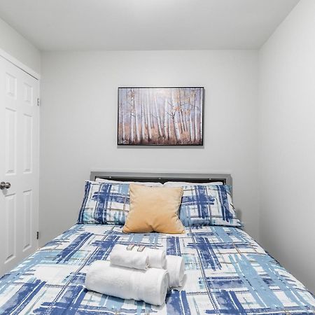 1Br Basement Condo - James Street Hamilton Exterior foto